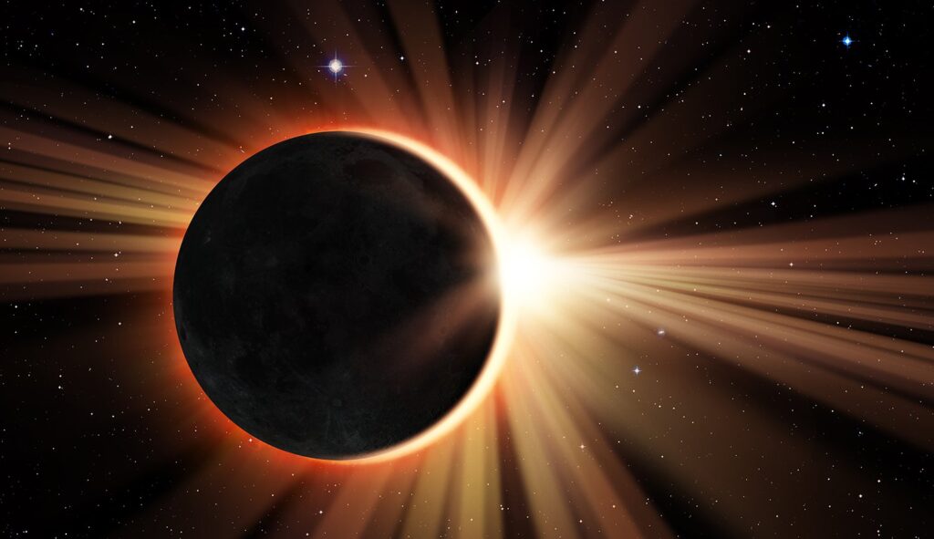 Aunque la totalidad del eclipse cruzará principalmente el norte de la Comunidad Valenciana, desde Alicante se podrá disfrutar de un eclipse parcial muy profundo, con una ocultación cercana al 95 %, suficiente para provocar una disminución notable de la luz ambiental.